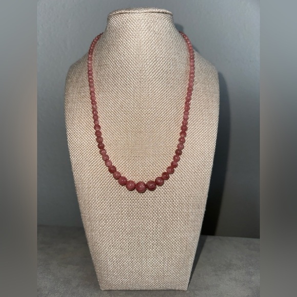 Strawberry quartz bead necklace by Jay King - Picture 2 of 10